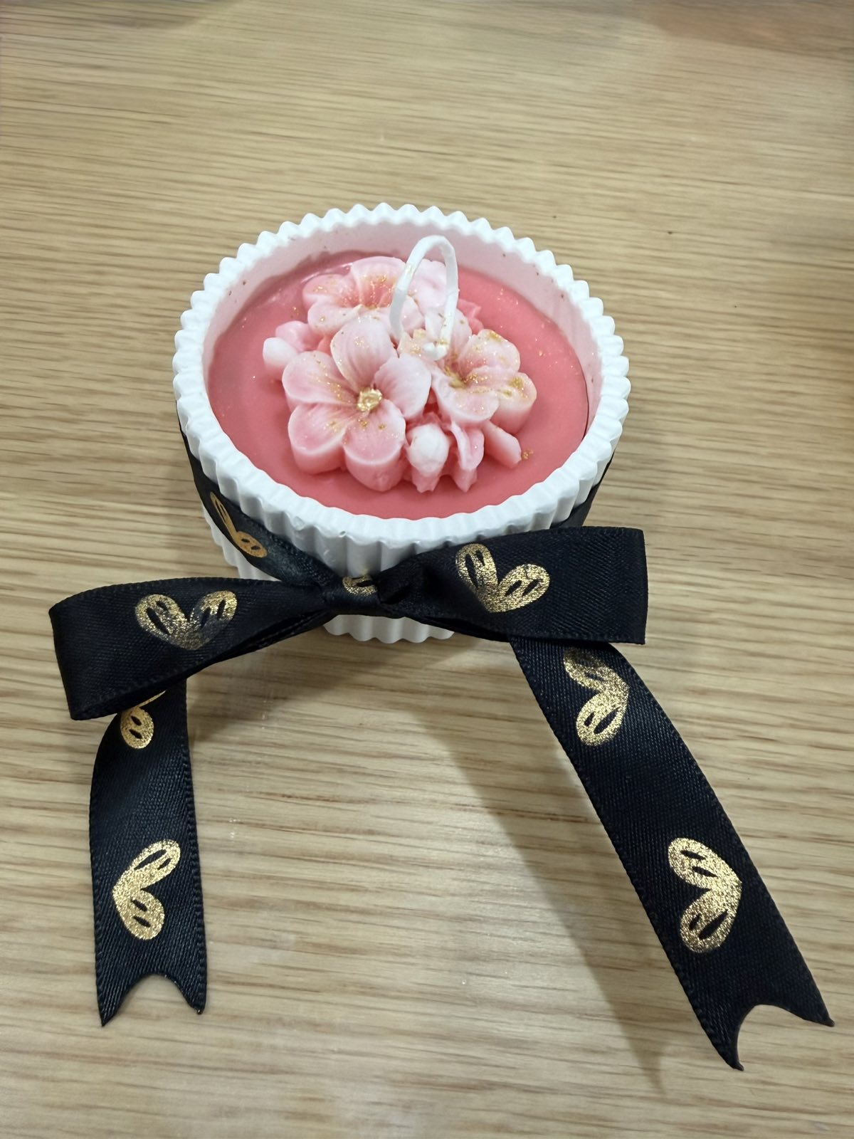 Ръчно изработена свещ